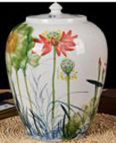 Chinese Antique Porcelain Pot with Lid