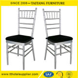 Low Cost But Strong Metal Chiavari Chairs for Event