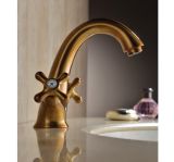 Luxury Two Handles Washbasin Water Faucet (DH38)