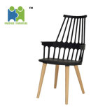PP Back and Seat Wood Leg Plastic Dining Chair (Moses)