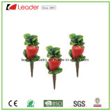 High Quality Resin Flowerpot Stake Mini Strawberry Figurine for Garden Ornaments