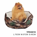 Made in China Cute Cozy Luxury Pet Bed (YF83019)