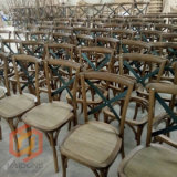 China Supplier Hotel Restaurant Wood Cross Back Wedding Party Chair