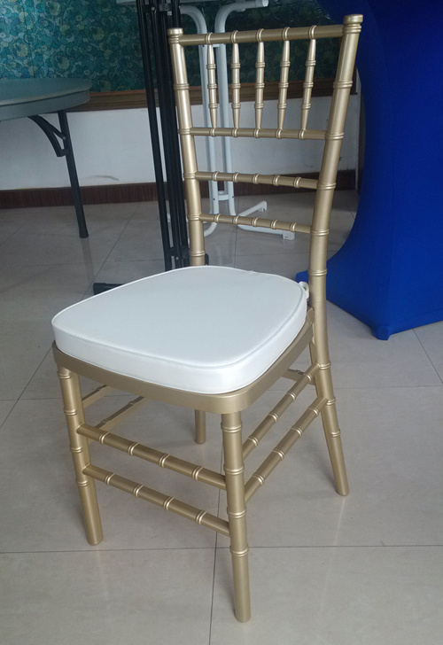 Classic Chiavari Chair