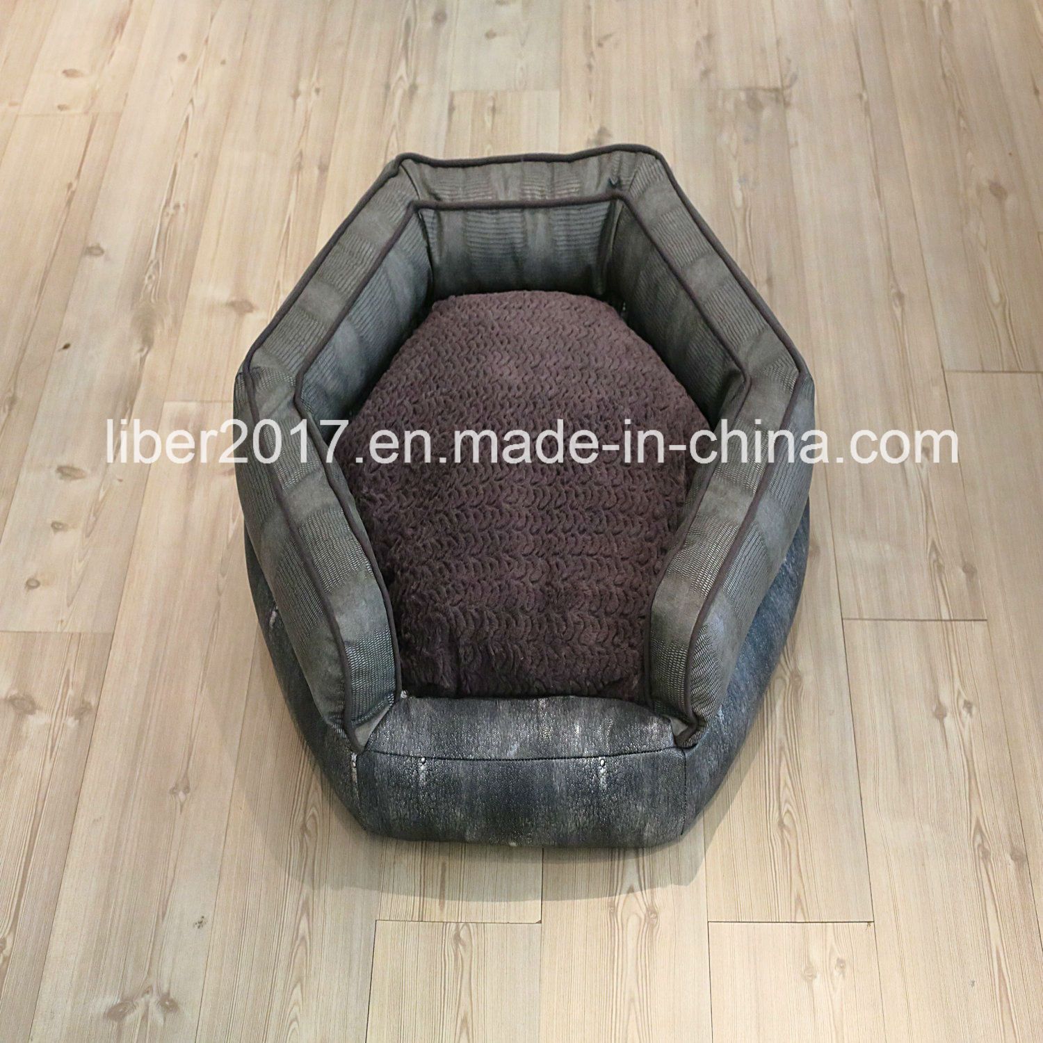 Pentagon Leather Pet Supply Luxury Pet Bed Sofa Bedding OEM