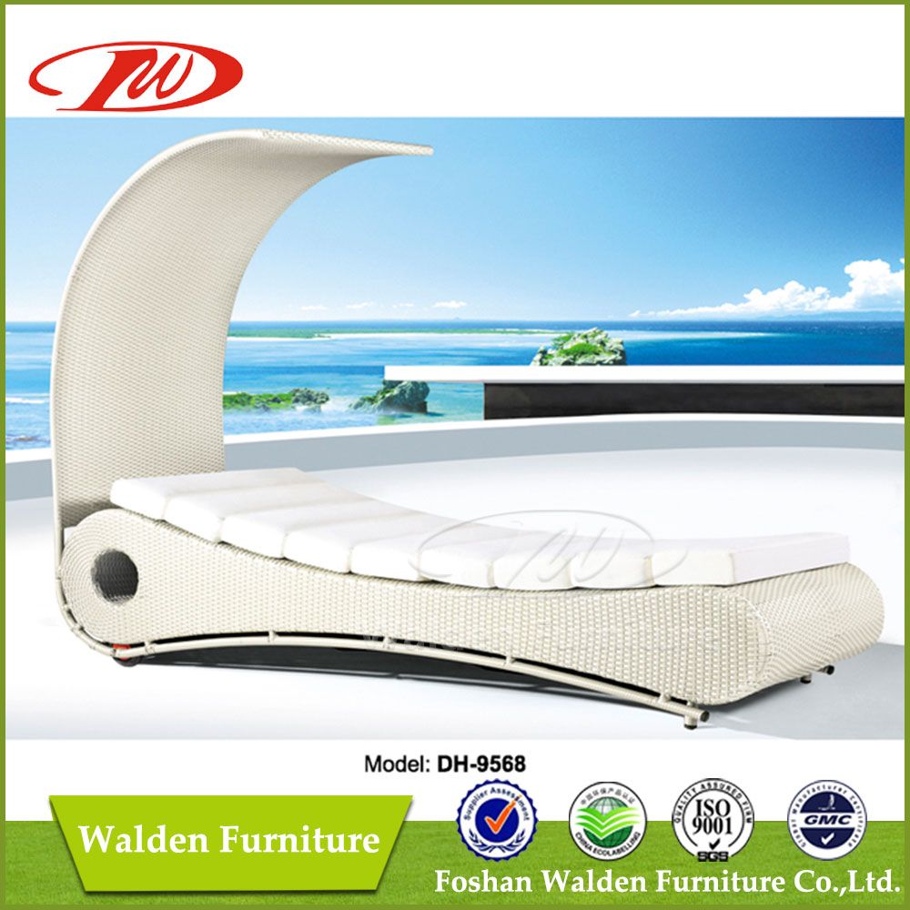 Wicker Beach Lounger in Garden Furniture (DH-9568)