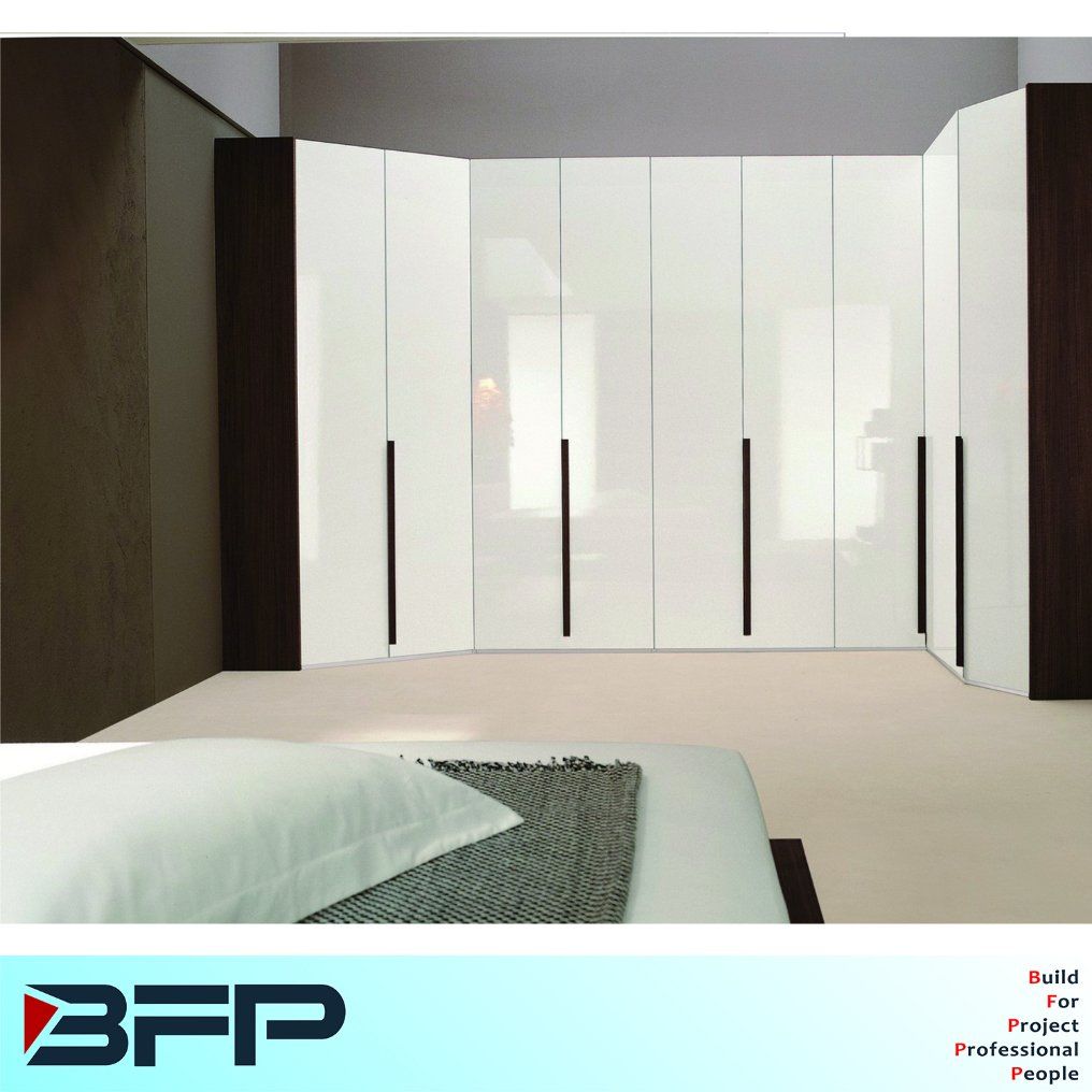Glossy Free Standing Bedroom Wardrobe Closet