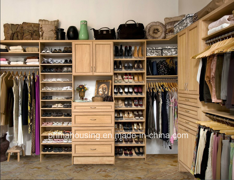 New Design Solid Wood Cloakroom Modern Wardrobe