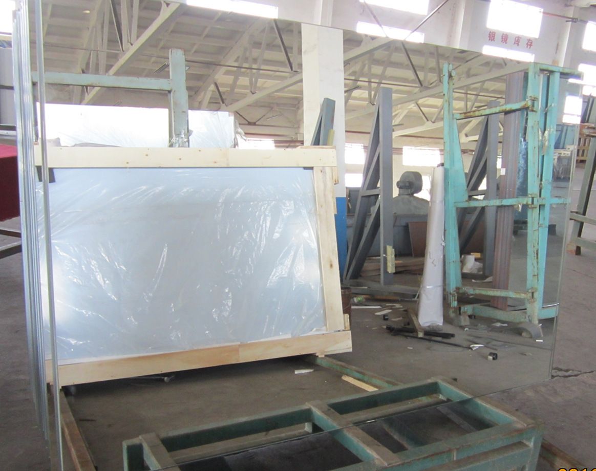 Double Coated Waterproof Clear Silver Mirror Glass with Vinyl Backing, Max Size 2440 X 3300mm