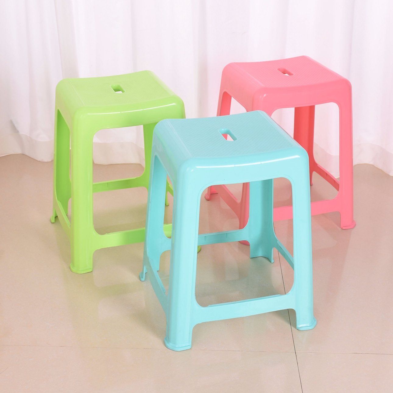 Comfortable Abrasive Surface Square Home Furniture General Use High Plastic Stool