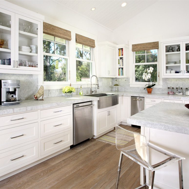 Apartment Kitchen Cabinets White Shaker Collection Solid Wood Soft Close 10X10