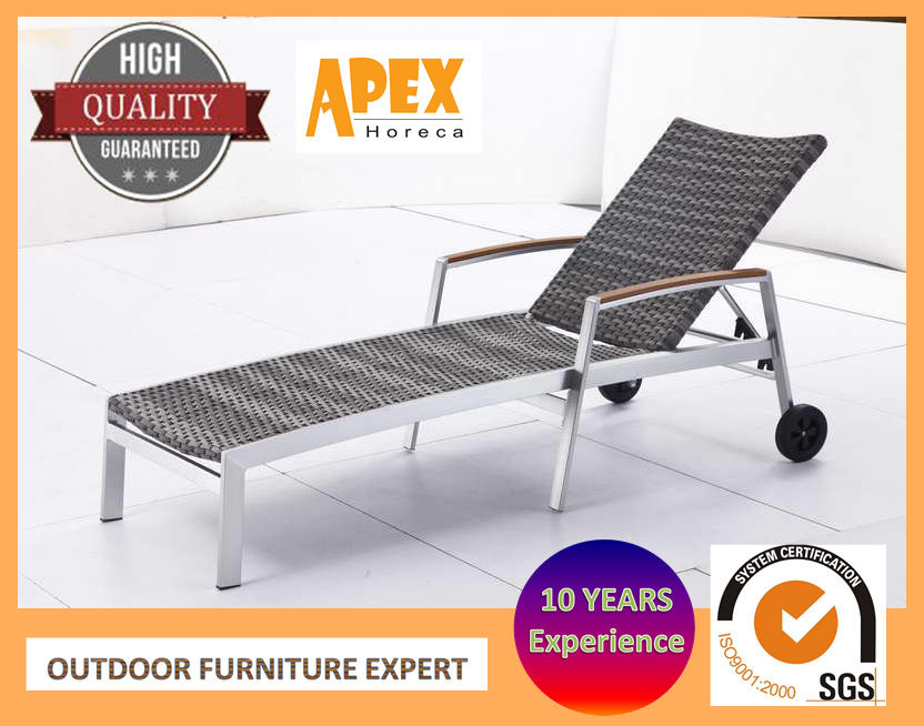 Swimming Pool Sunbed Wicker Sun Lounger Garden Rattan Furniture