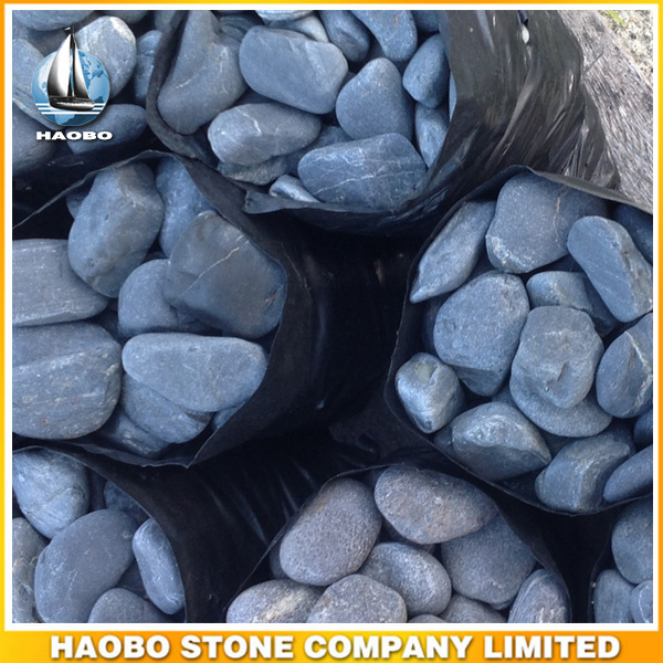 Decorative Pebbles for Garden and Pavement Grey Color