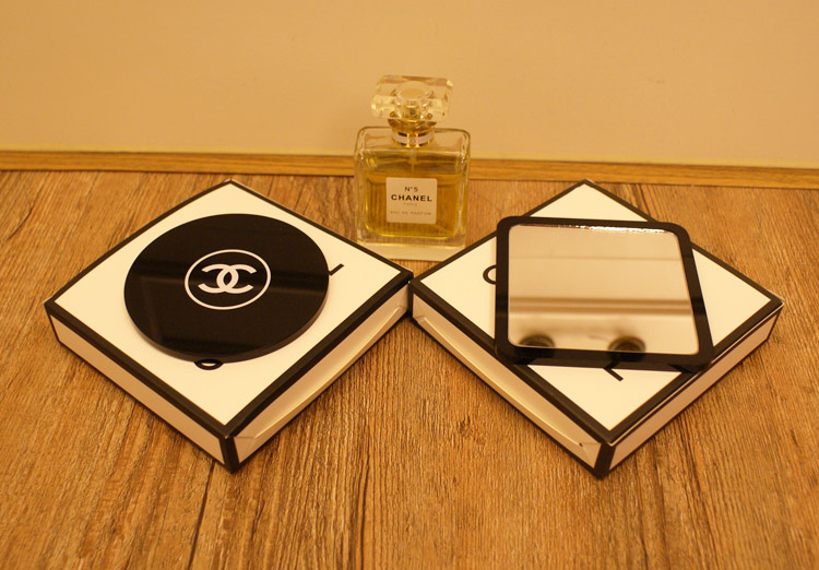 China OEM Factory for Acrylic Make up Mirror
