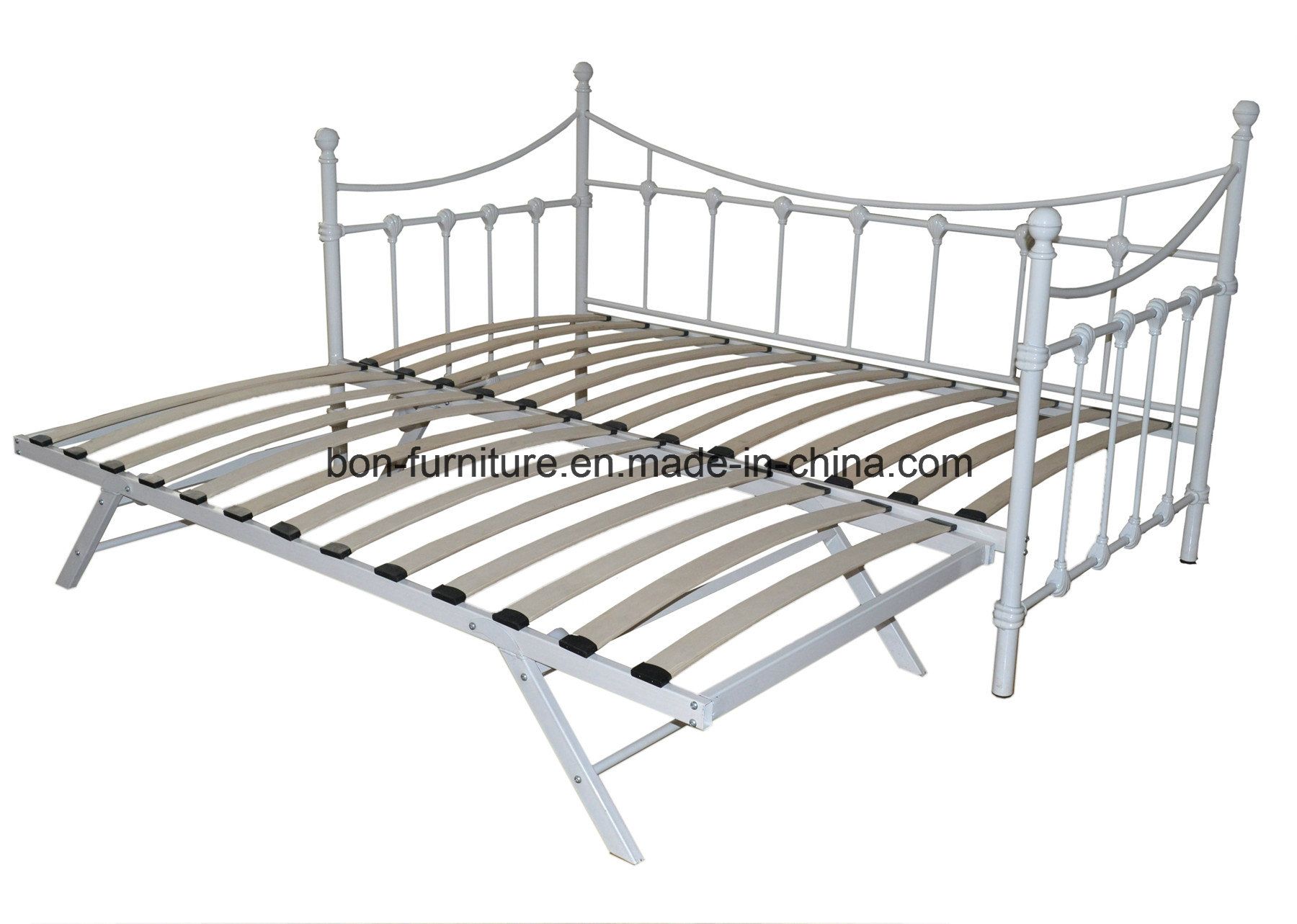 Metal Daybed with Trundle