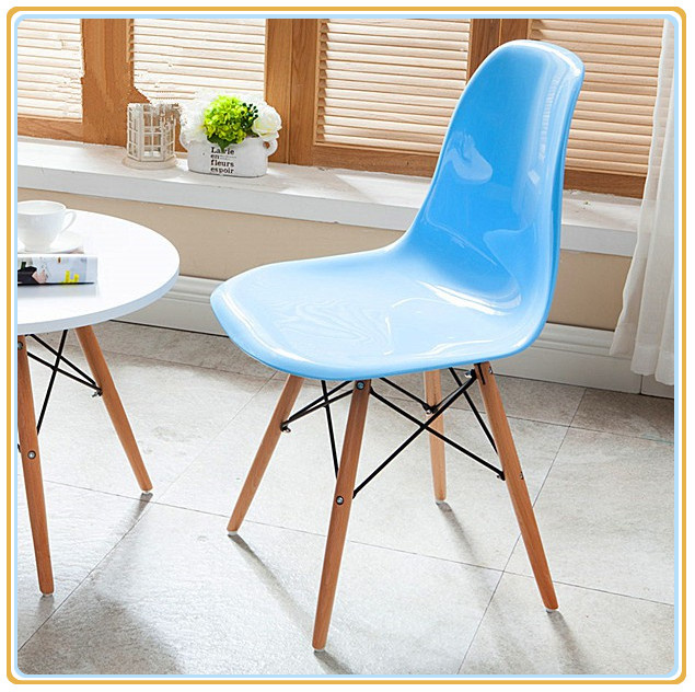Plastic Dining Chairs/Household Chairs (Blue Color)