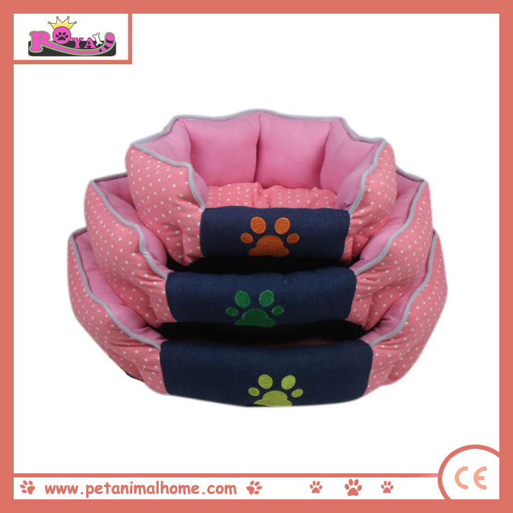 Warm DOT Pet Bed in Pink