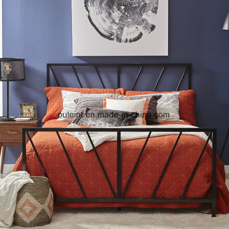 High Quality Metal Queen Bed (OL17199)