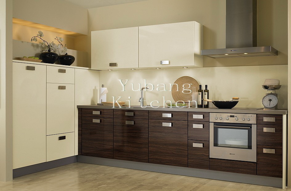 Wood Veneer Kitchen Cabinet (YB-38)
