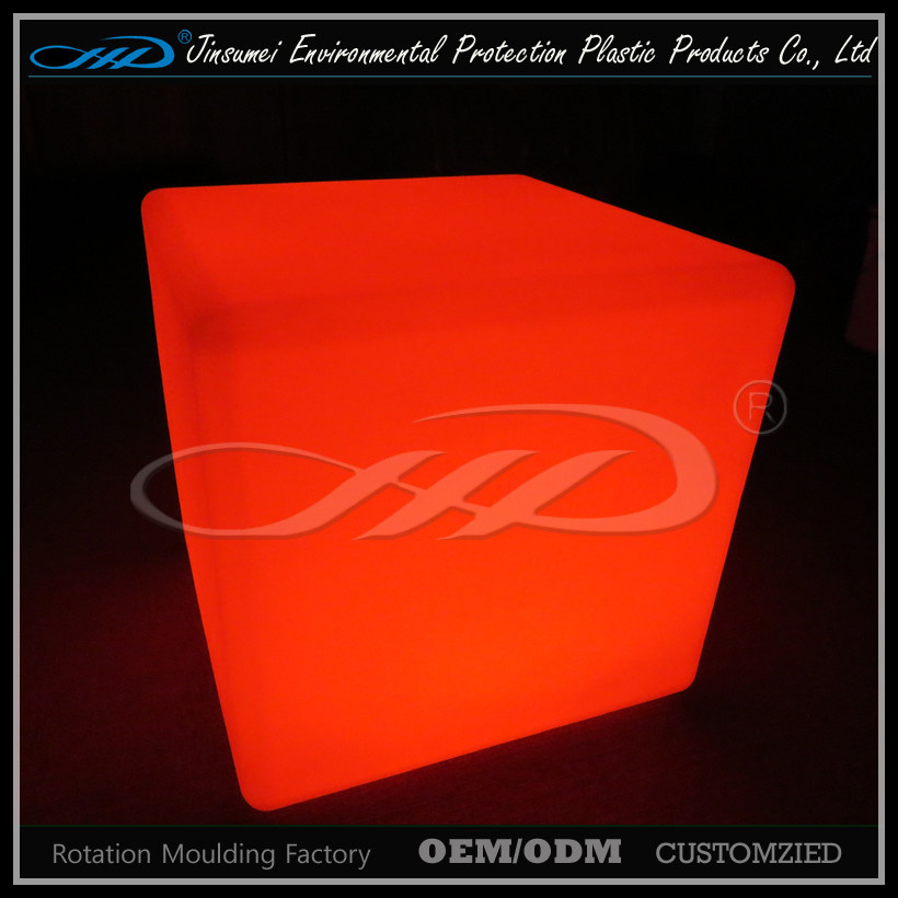 PE Plastic Modern Waterproof LED Cube Chair Light
