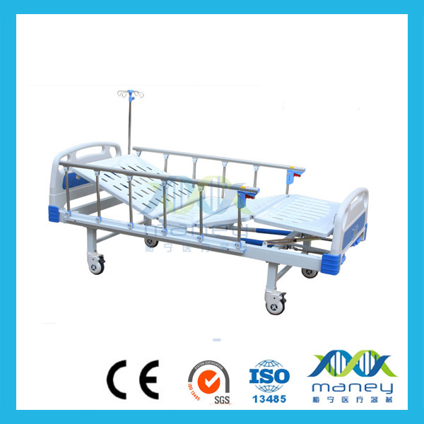 Two Crank Nursing Bed for Hospital (MN031)