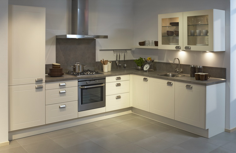2015 New Modern Kitchen Cabinet for Sale (GLOE54)