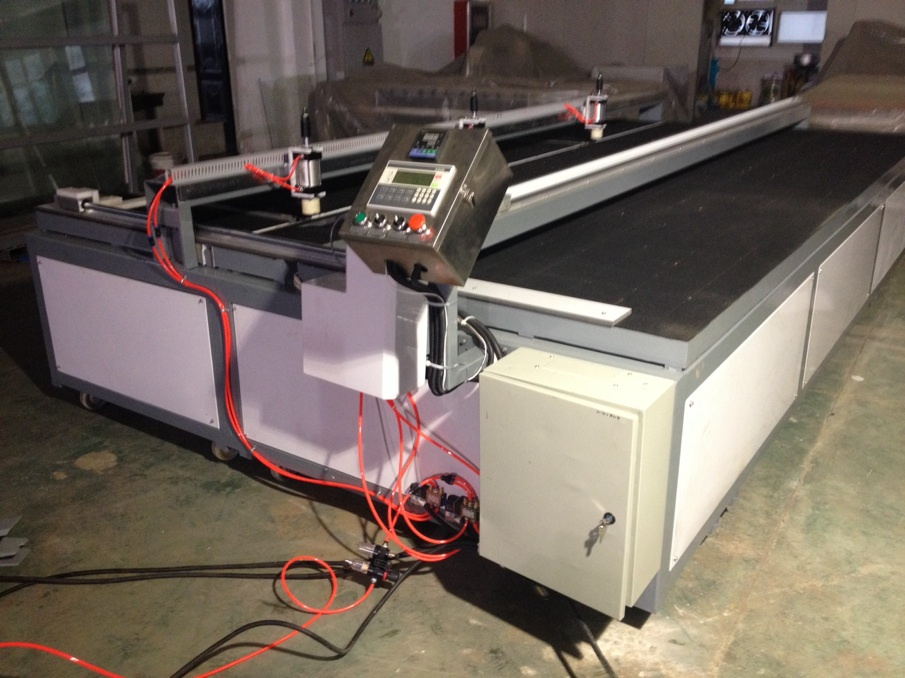 CE Float Glass Cutting Table (Jinan Sunny Machinery Co., Ltd)