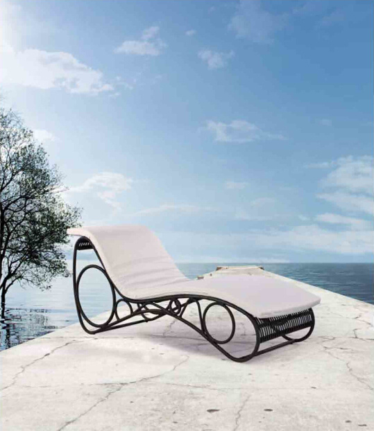 Outdoor Rooftop Balcony Rattan Lying Chair Pool Lounge Bed