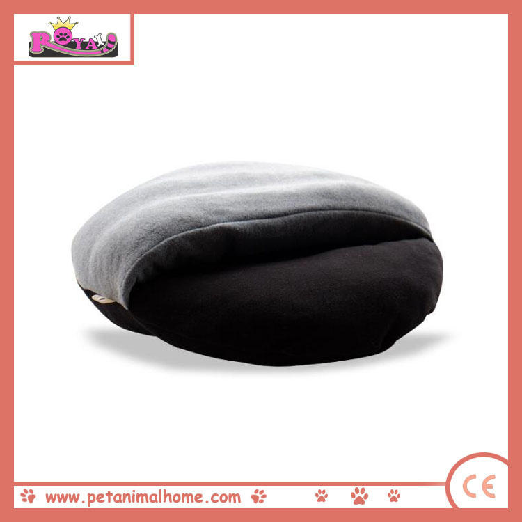 Warm Colorful Pet Bed in Gray