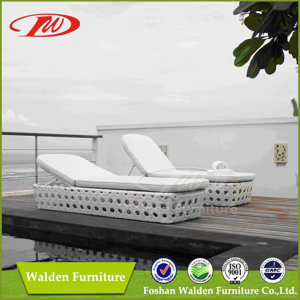 Seaside Sunlounger (DH-9575)