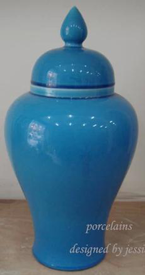 Chinese Antique Reproduction Porcelain Pot