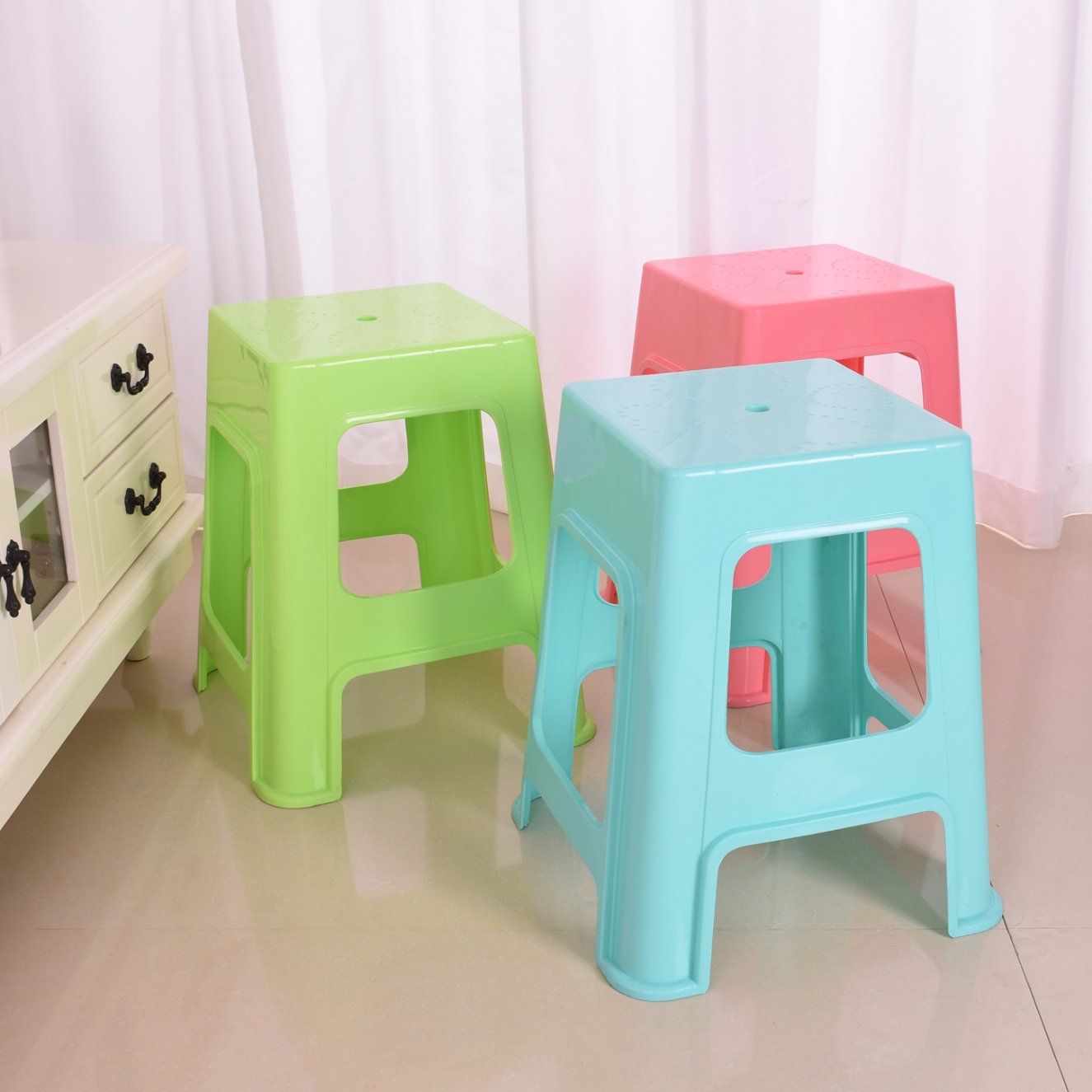 100% PP New Material Square Style Four Heart Pattern Plastic Stool for Adult