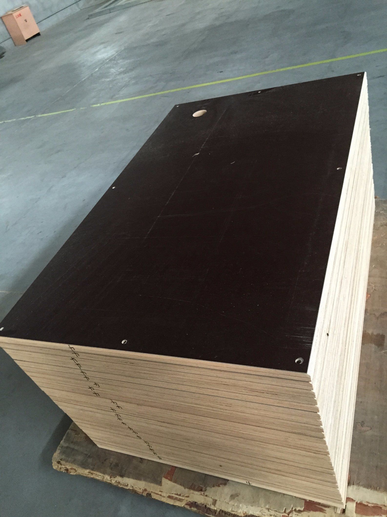 New Design Laminated Plywood Wardrobe