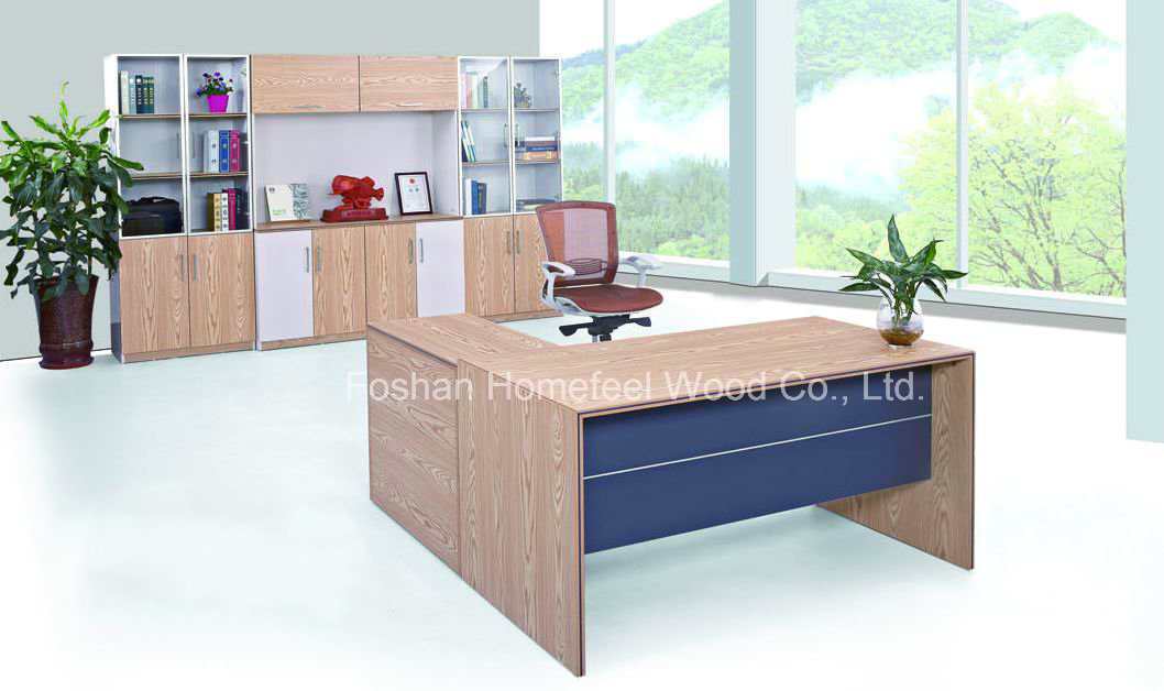 Simple Style Wooden Office Working Staff Desk (HF-B277)