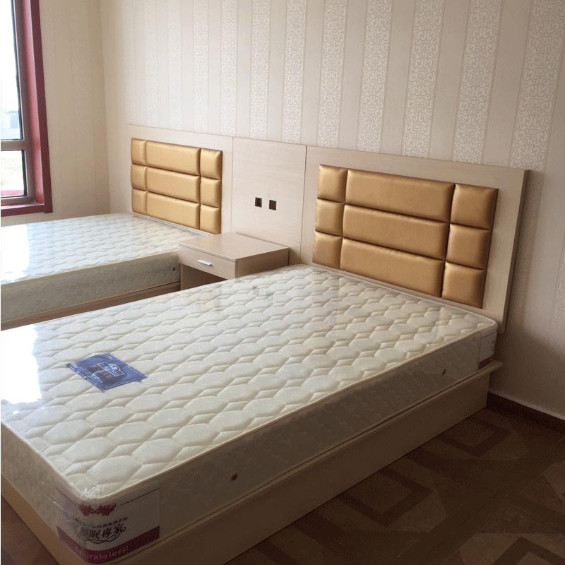 Peacock Rattan Headboard Yellow PU Leather Hotel Furniture