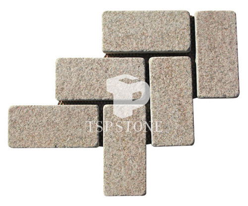 Yellow Granite G682 Tumbled Stone for Outdoor Construction