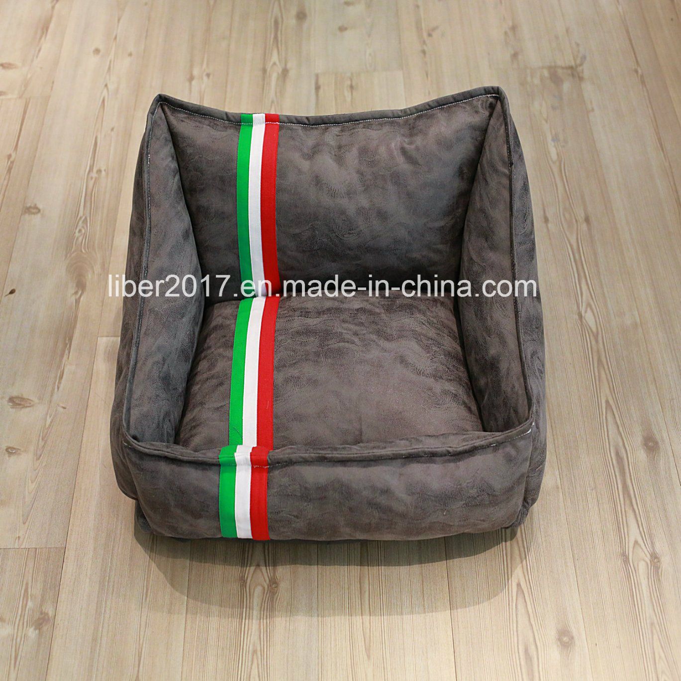 Colorful Stripe Pet Products PU Leather Luxury Fashion Sofa Bed