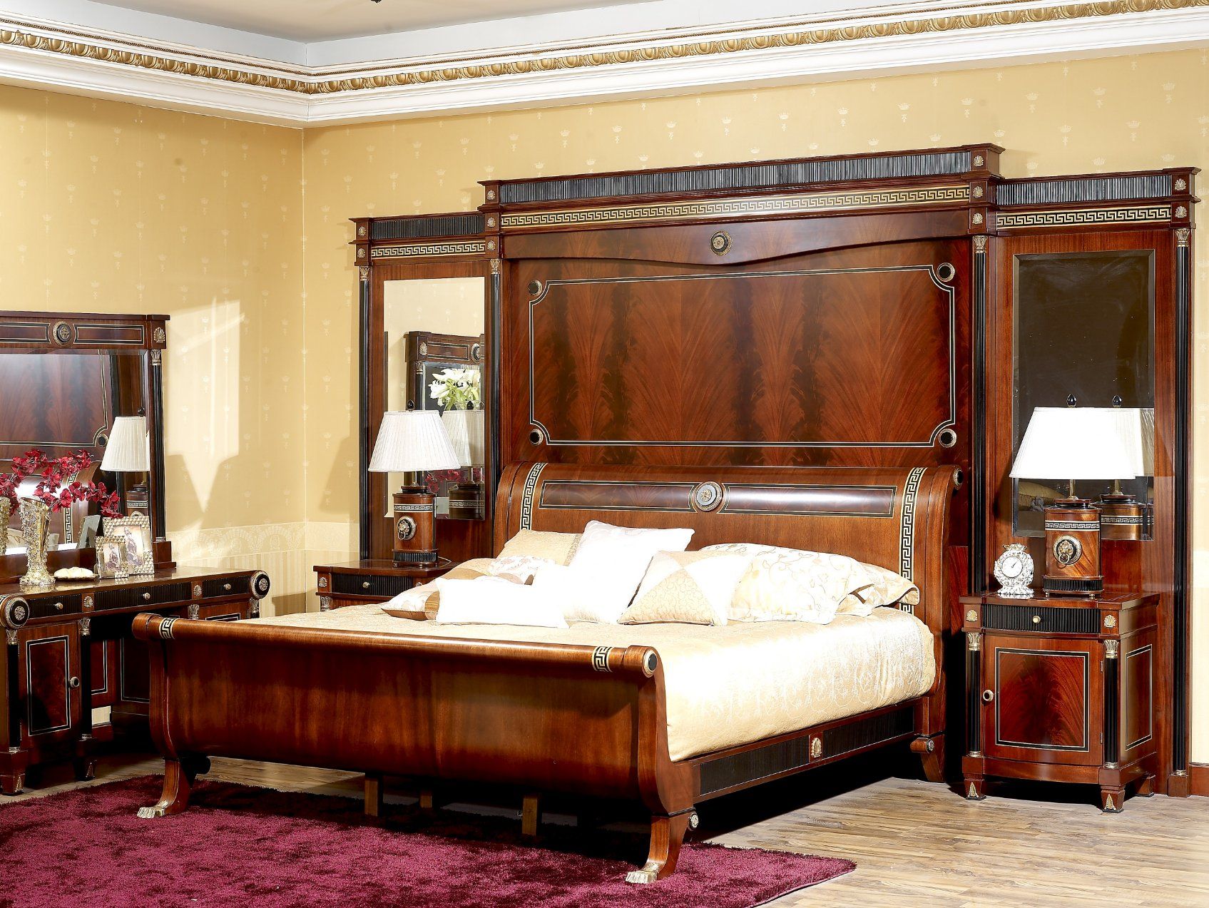 Classic Bed for Bedroom