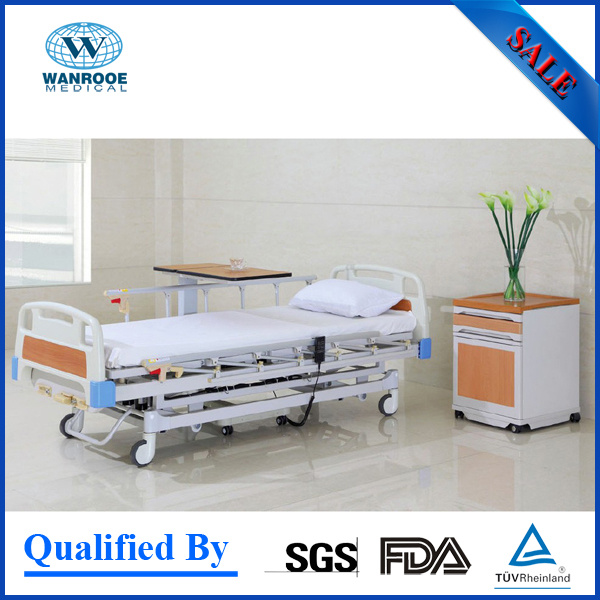 Bae303mA Hospital Furniture Electric/Manual Medical Adjustable Bed
