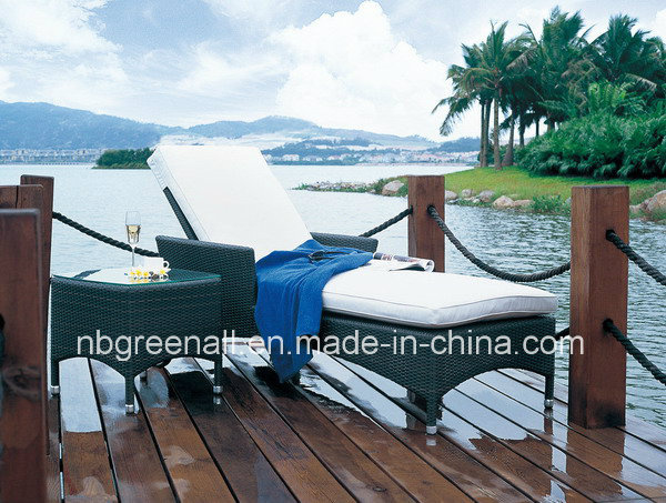 Rattan Chaise Lounge / Wicker Sun Lounger