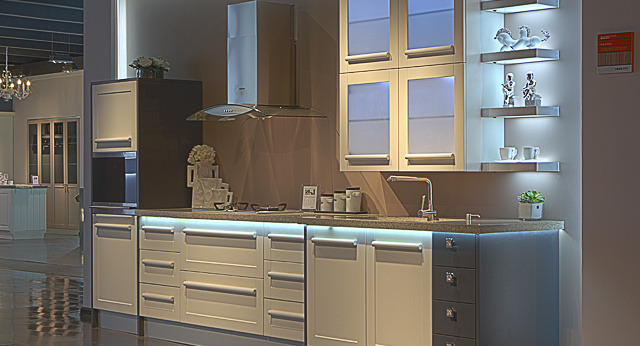 High Quality Floor Standing PVC Kitchen Cabinets (zc-031)