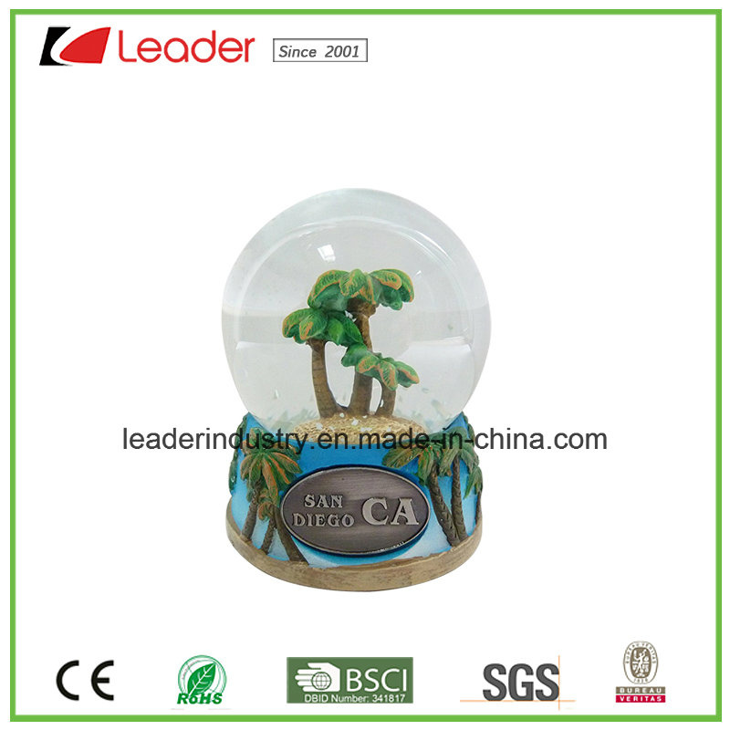 Customized Water Globe with 60mm for Promotional Gift and Home Decoration, Made of Polyreisn