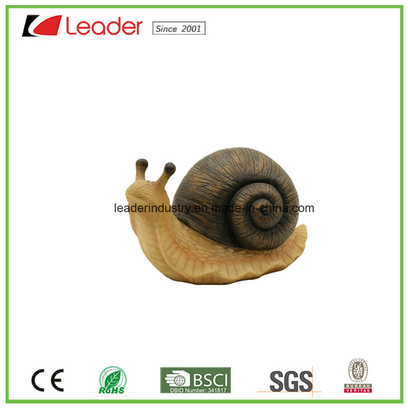 Hand-Painted Polyresin Snail Figurine for Home and Garden Decoration