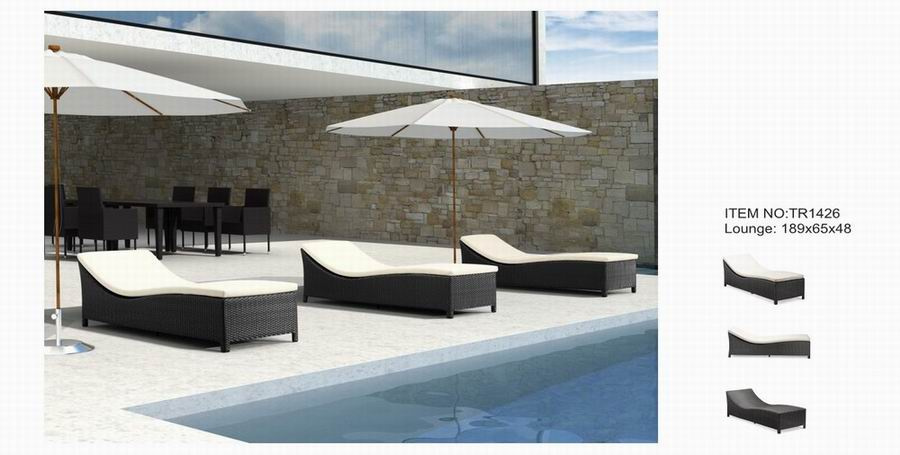Garden Rattan and Wicker Bed Patio Lounge