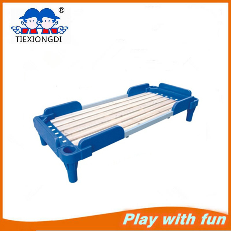 Simple Design Cute Small Wood Single Kid Bed