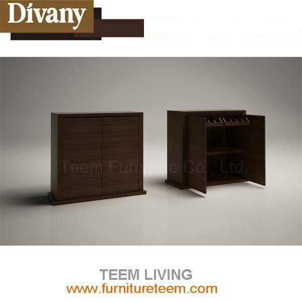 European Modern Wooden Wine Cabinet