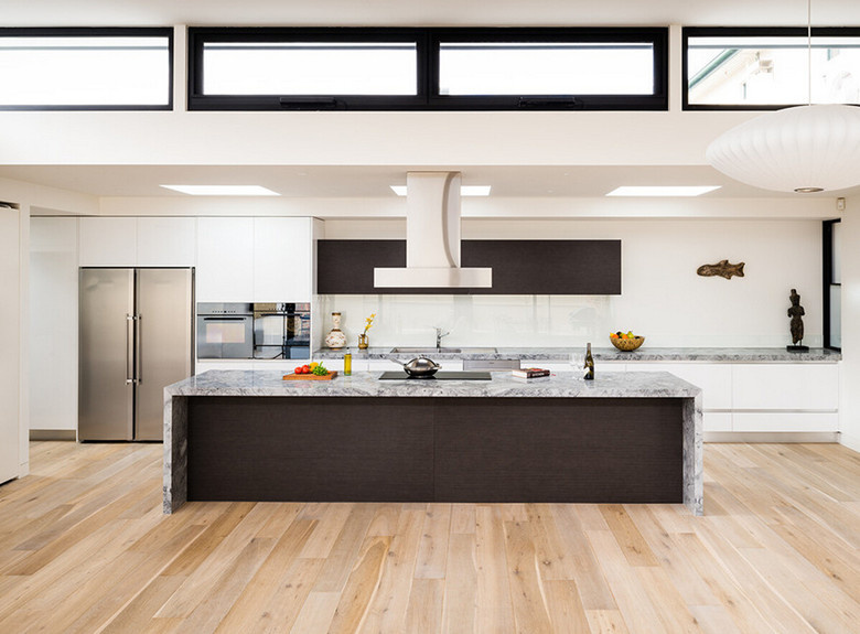 Modern Pull out Kitchen Cabinet with Storage Basket