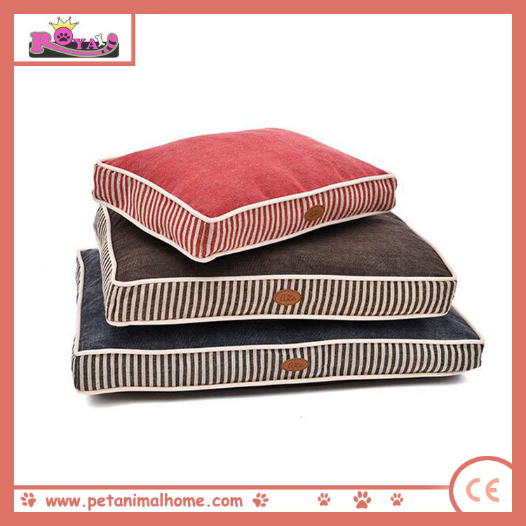 Warm Pet Bed in Blue Red and Brown