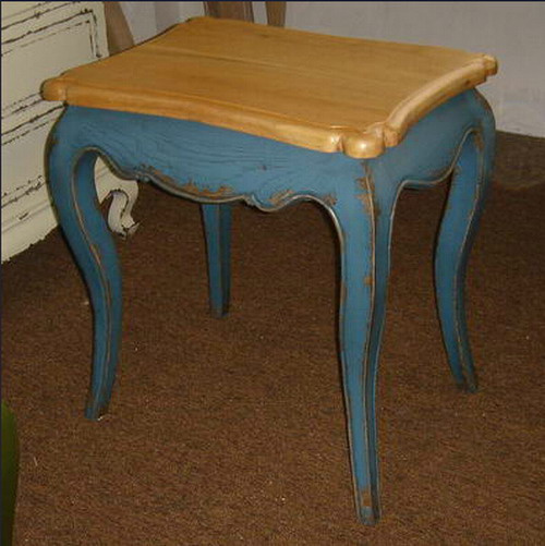 Antique French Style Vintage Side Table (BOW-01)