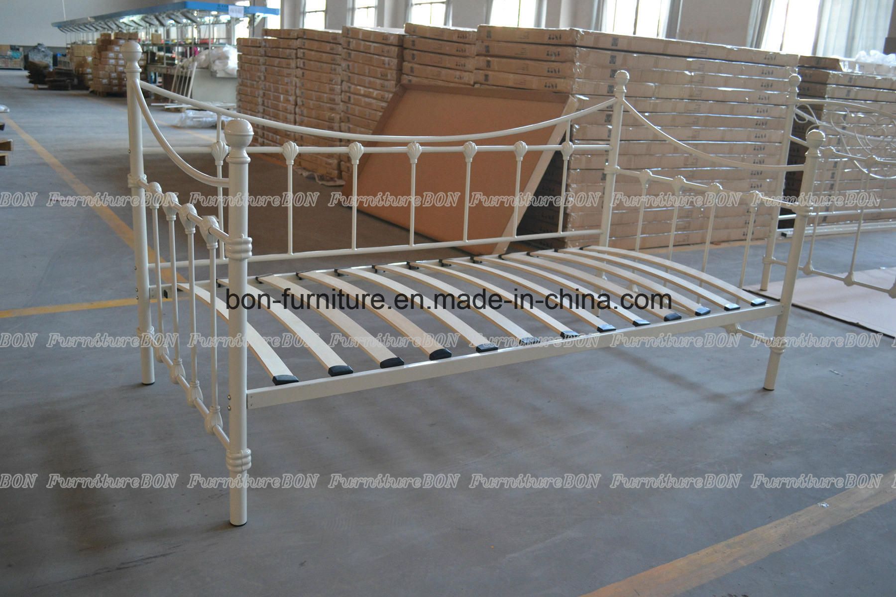 Metal Day Bed